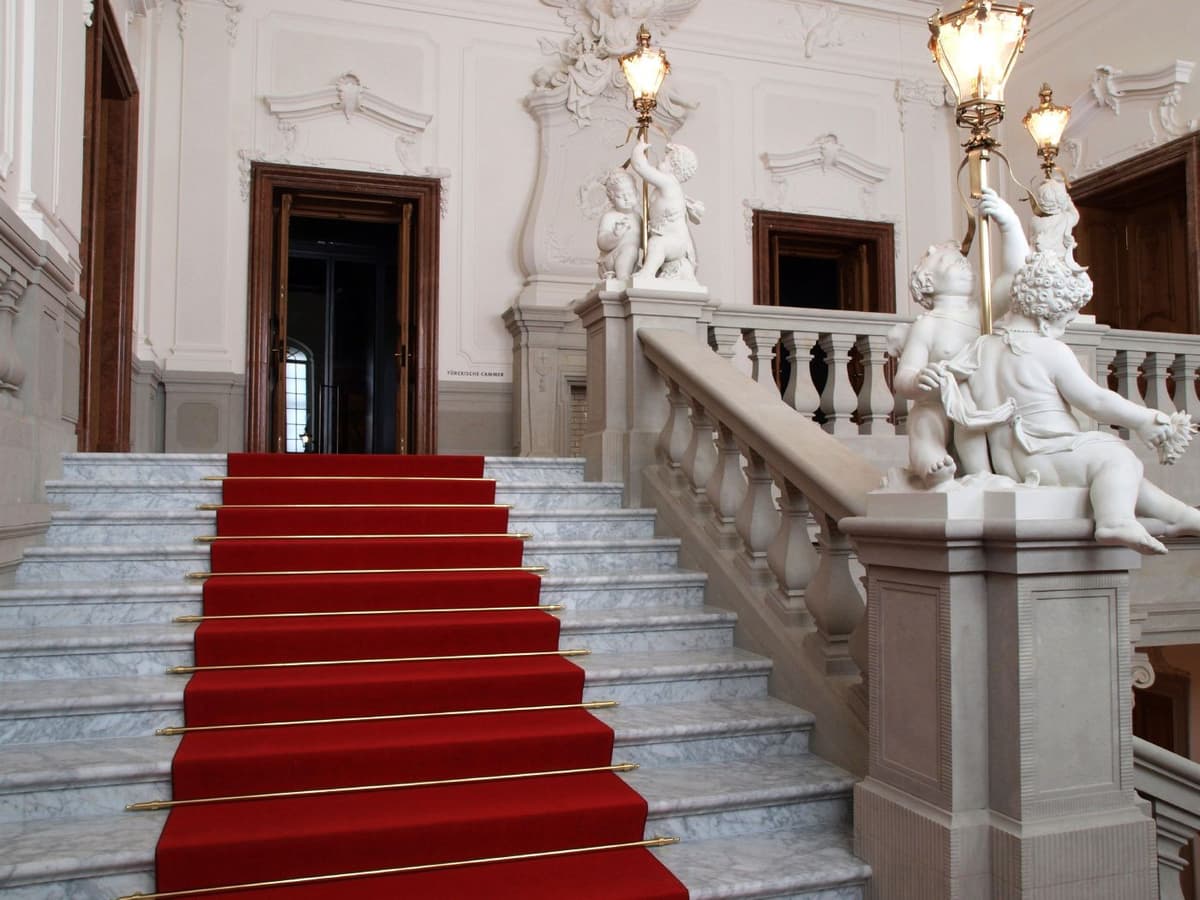Residenzschloss Dresden, Englische Treppe
